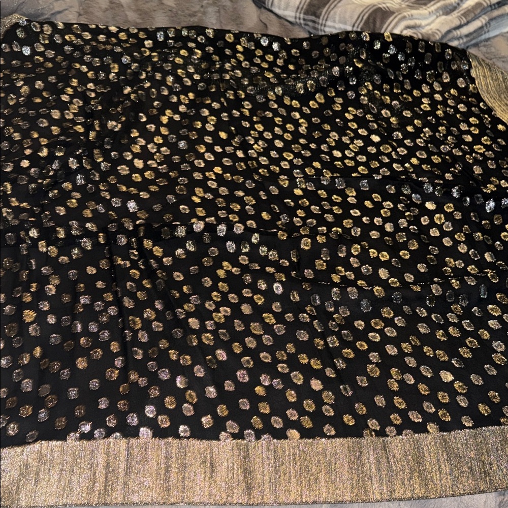 Preloved Geoffrey Beene Black and Gold Polka Dot scarf size is 44”x44”